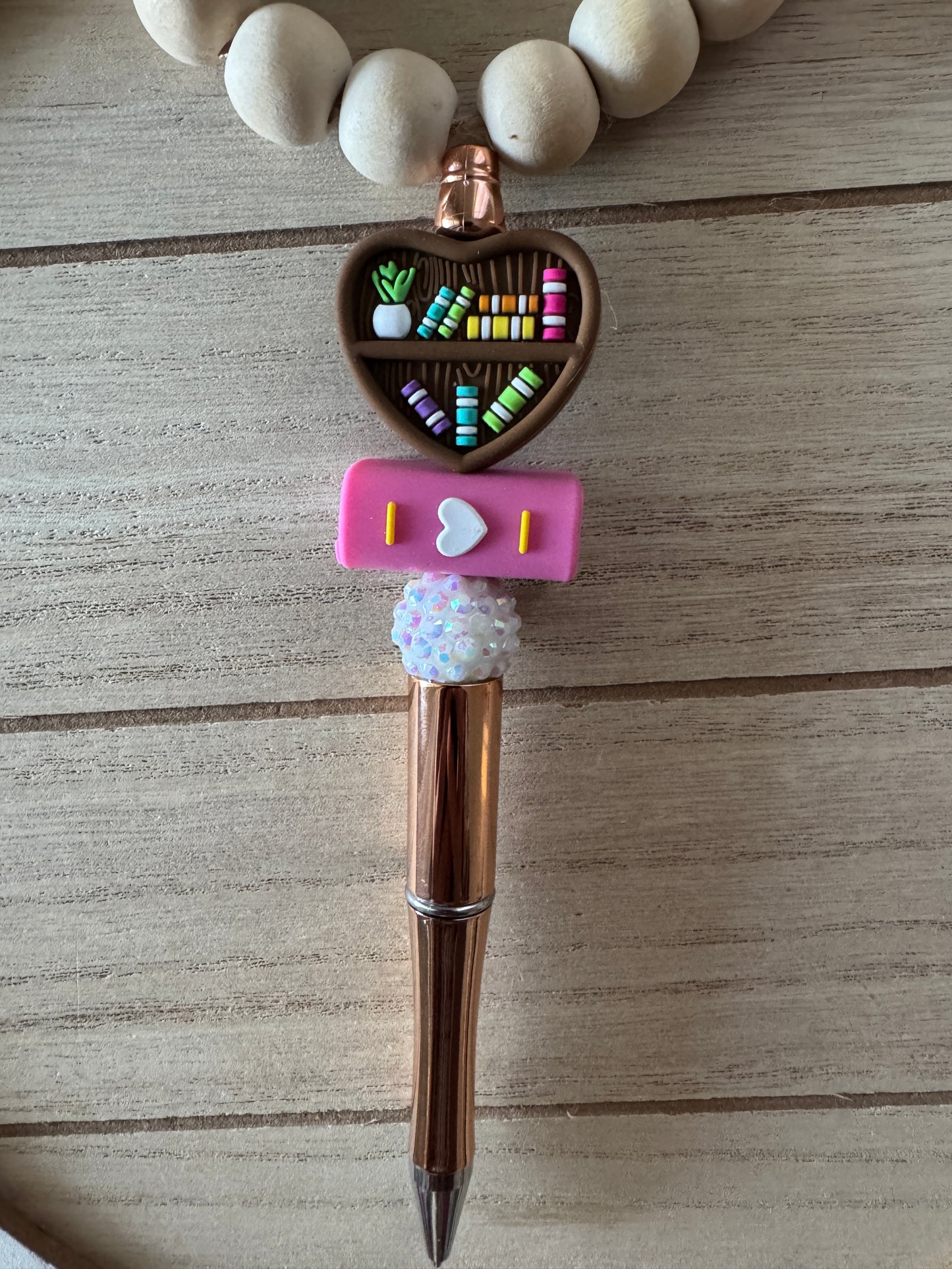 Beaded Bookshelf Pen